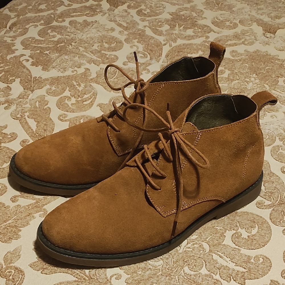 Men's Tan Suede Lace-Up Shoes
